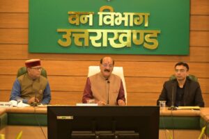 रोड़ कटिंग शर्तों मानकों के उल्लंघन पर विधिक एक्शन तय; मा0 प्रभारी मंत्री ने समीक्षा बैठक में दिए निर्देश