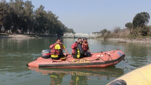 नमामि गंगे घाट, हरिद्वार में डूबे IIT के छात्र की सर्चिंग में तेजी लाये जाने के सेनानायक, SDRF श्री अर्पण यदुवंशी ने दिए निर्देश