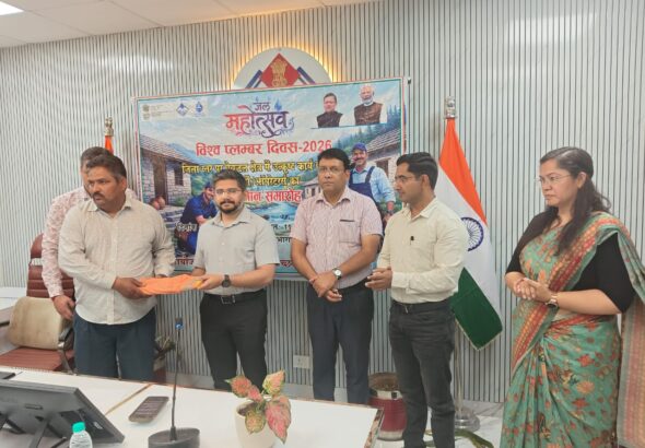 जल महोत्सव पखवाड़ा के दौरान “प्लम्बर सम्मान समारोह” का जिला जल एवं स्वच्छता मिशन, देहरादून के तत्वाधान हुआ आयोजन