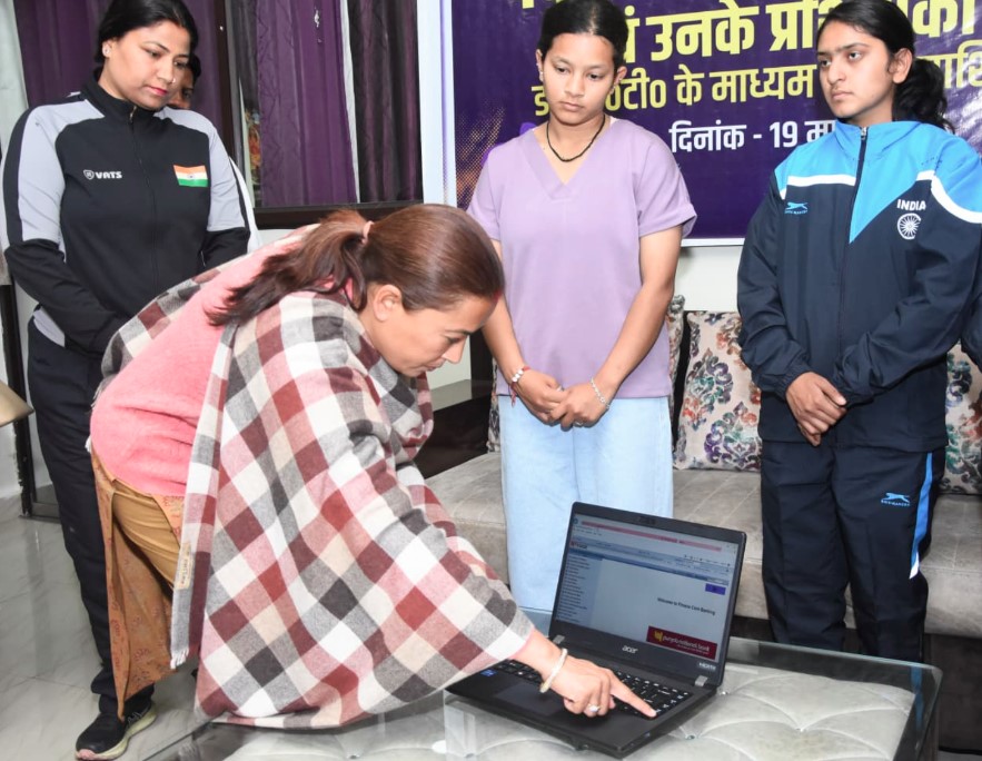 खेल मंत्री रेखा आर्या ने खिलाड़ियों को जारी की 3 करोड़ से ज्यादा की इनामी धनराशि
