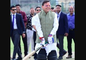 खिलाड़ियों के बीच उतरे सीएम धामी, खेल के जरिए दिया फिटनेस का संदेश