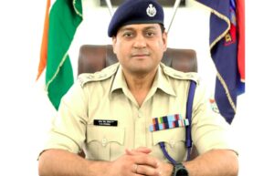 एसएसपी देहरादून का कडा एक्शन, आई0डी0पी0एल0 चौकी के 12 पुलिसकर्मियों को किया निलिम्बित