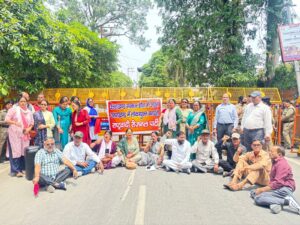 रीजनल पार्टी ने भाजपा को बादाम भेजकर याद दिलाया लोकायुक्त का वादा