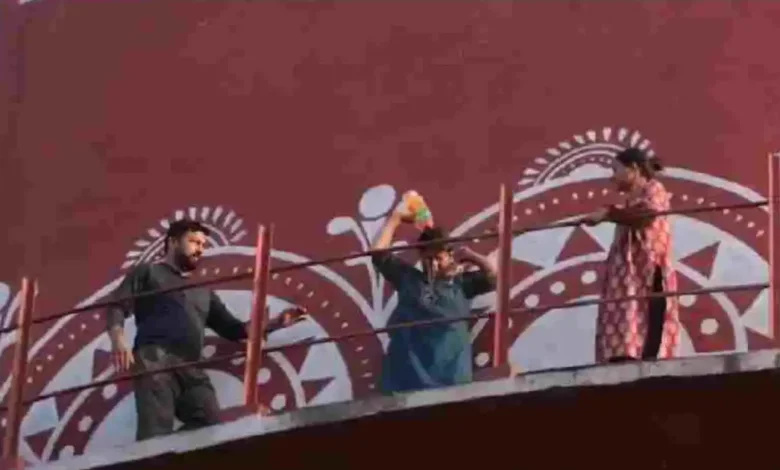 पानी की टंकी पर चढ़कर स्वयं के आत्मदाह की धमकी देने पर उत्तराखण्ड महिला कांग्रेस प्रदेश अध्यक्ष ज्योति रौतेला व अन्य व्यक्तियों के विरुद्ध दर्ज हुआ मुकदमा