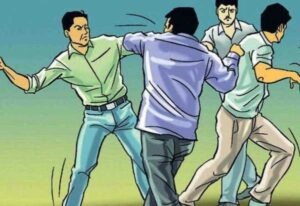 देहरादून में कूड़े पर कलेश, घर के बाहर डालने से मना किया तो परिवार पर लाठी-डंडों से हमला