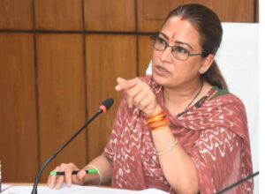 एसआईआर के साथ विभागीय काम भी करें आंगनबाड़ी कार्यकत्री- रेखा आर्या