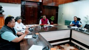 मुख्य सचिव ने की 25 बिंदु कार्यक्रम की समीक्षा, योजनाओं की प्रगति के साथ आमजन को मिल रहे लाभ का भी करें आंकलन: मुख्य सचिव